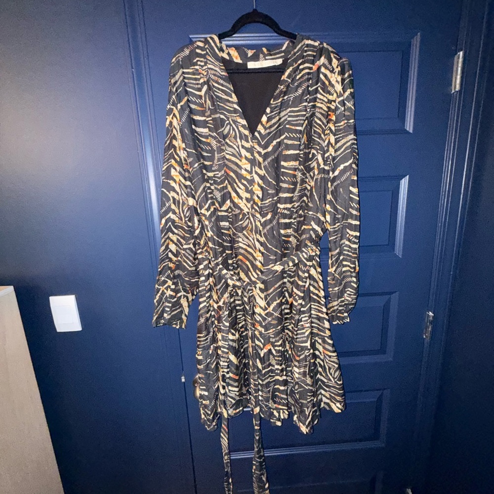 Marie Oliver Wrap-Style Long Sleeve Printed Dress in Black and Cream